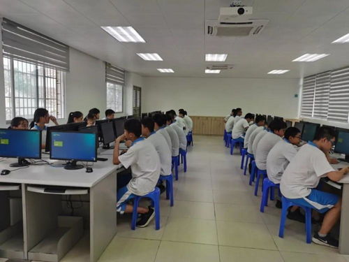 軟件連接世界，信息服務(wù)生活——廣州市天河職業(yè)高級(jí)中學(xué)軟件與信息服務(wù)專業(yè)的信息系統(tǒng)集成服務(wù)